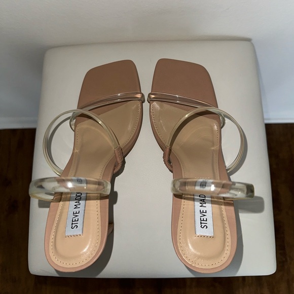 STEVE MADDEN clear strapped high heels - Picture 3 of 4